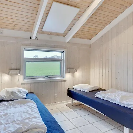 Rik - 350m From The Sea By Interhome בית נופש Yderby