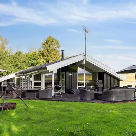 Rik - 350m From The Sea By Interhome Yderby