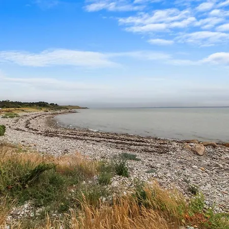 Semesterbostad Rik - 350m From The Sea By Interhome
